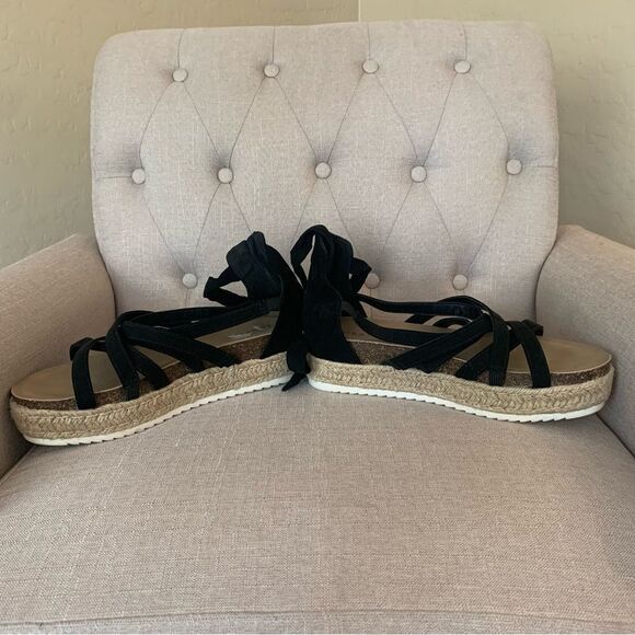 Torrid Strappy Platform Sandal Black Size 10.5 WW - Picture 5 of 8